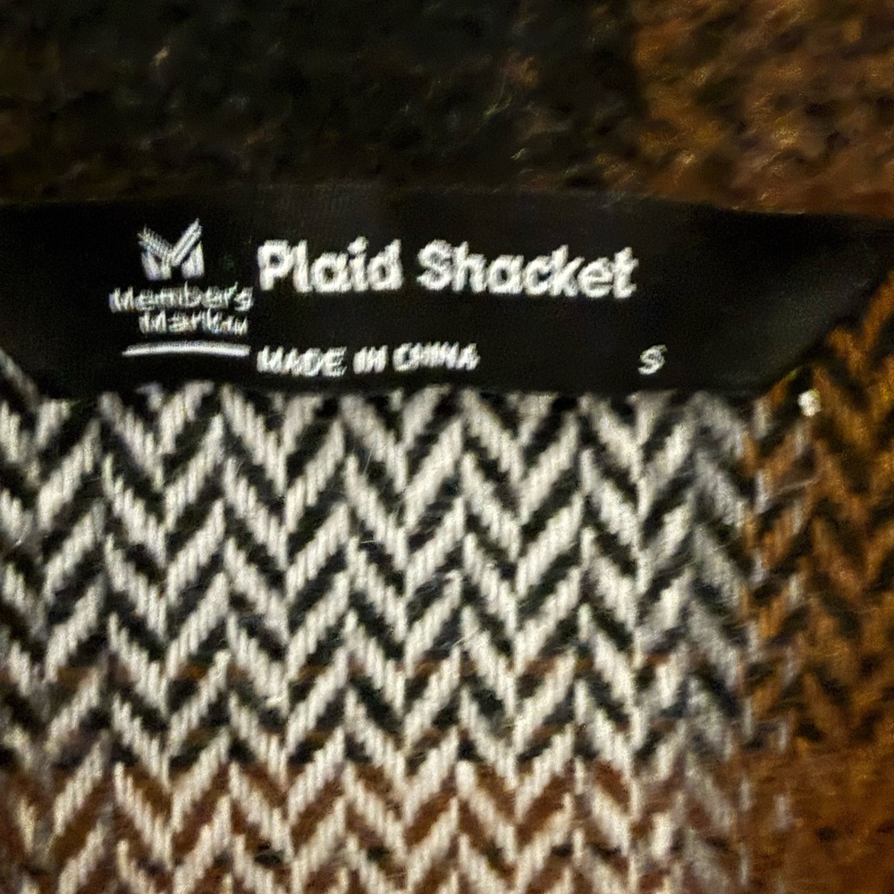 Plaid Button-Up Jacket - Picture 4 of 4